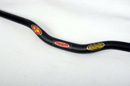 Easton Monkeybar EA70 Rize Gidon 25,4mm 685mm - 1