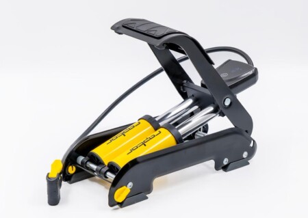 Raptor Çift Pistonlu Dijital Göstergeli Ayaklı Basmalı Pompa 160 psi - 2