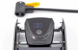 Raptor Çift Pistonlu Dijital Göstergeli Ayaklı Basmalı Pompa 160 psi - 3